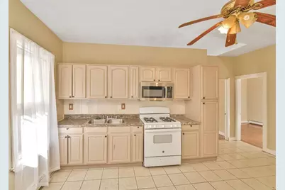 189 N Warren Ave #1, Brockton, MA 02301 - Photo 8