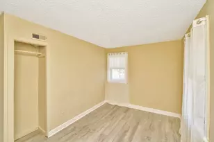 189 N Warren Ave, Brockton, MA 02301 - Photo 8