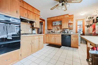 17 Oakledge St, Arlington, MA 02474 - Photo 14