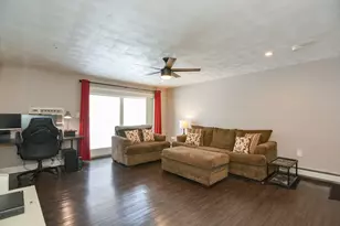 60 Edgelawn, North Andover, MA 01845 - Photo 4