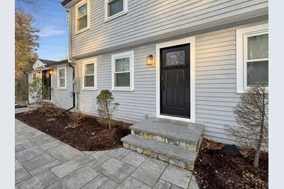 82 Pleasant St, Westford, MA 01886 - Photo 4