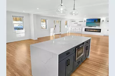 82 Pleasant St, Westford, MA 01886 - Photo 12