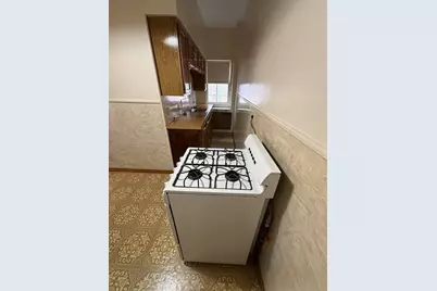 25 Seventh, New Bedford, MA 02745 - Photo 32