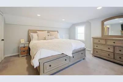 16 Sunset Dr, Peabody, MA 01960 - Photo 12