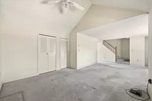 87 Victoria Heights Rd, Boston, MA 02136 - Photo 6