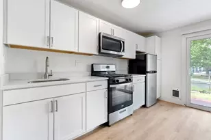 55 Broad St, Lynn, MA 01902 - Photo 2