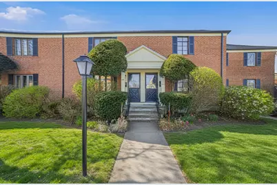 918 Belmont St #918, Watertown, MA 02472 - Photo 1