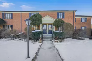 918 Belmont St, Watertown, MA 02472 - Photo 2