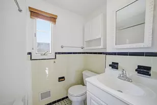 918 Belmont St, Watertown, MA 02472 - Photo 14