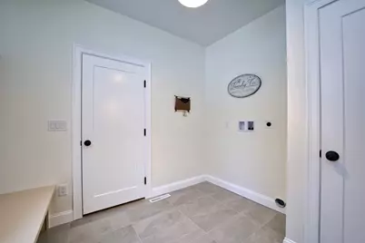 408 Flag Swamp Rd, Dartmouth, MA 02747 - Photo 38