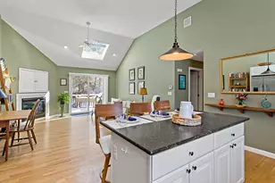 393 N Falmouth Hwy, Falmouth, MA 02556 - Photo 6