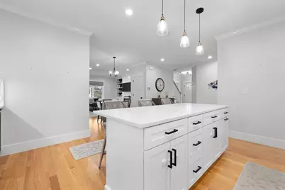 41 Lowell St, Woburn, MA 01801 - Photo 8