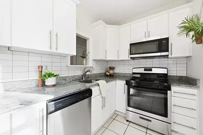 8 Humboldt Ave #2, Boston, MA 02119 - Photo 20