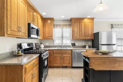 22 Fox Run Rd #22, Blackstone, MA 01504 - Photo 6