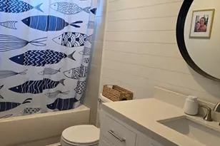 52 Sidney St, Lowell, MA 01852 - Photo 12