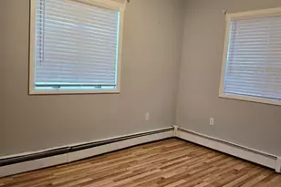 52 Sidney St, Lowell, MA 01852 - Photo 18