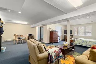 5 Pickwick Way, Wayland, MA 01778 - Photo 28