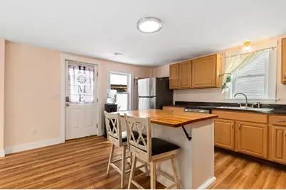 20 Elm St, Milford, MA 01757 - Photo 4