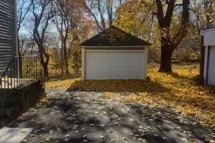 26 Hawes St, Fitchburg, MA 01420 - Photo 2