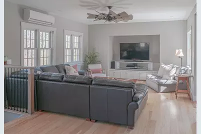 63 Bayes Hill Rd, Oak Bluffs, MA 02557 - Photo 10