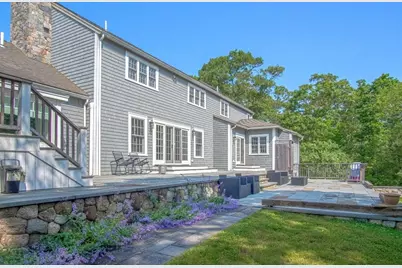 63 Bayes Hill Rd, Oak Bluffs, MA 02557 - Photo 1