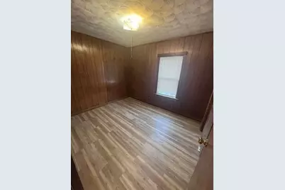 60 Walnut Street #2R, Chicopee, MA 01020 - Photo 8