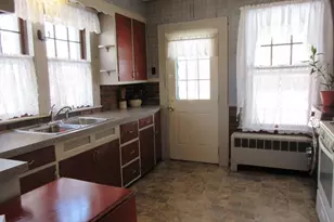 89 Columbus Ave, Greenfield, MA 01301 - Photo 10