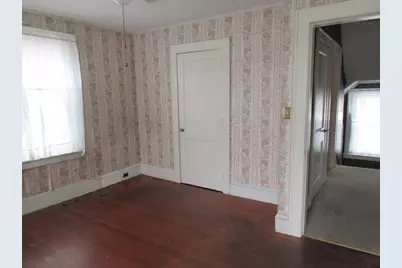 89 Columbus Ave, Greenfield, MA 01301 - Photo 14