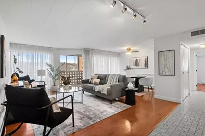 53 Melrose St #4D, Melrose, MA 02176 - Photo 2