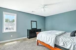 1556 N Main St, Fall River, MA 02720 - Photo 4