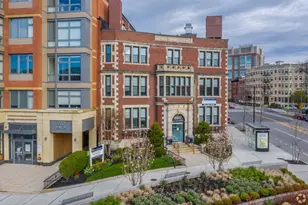 896 Beacon St, Boston, MA 02215 - Photo 1