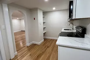 4 Kilby St, Woburn, MA 01801 - Photo 12