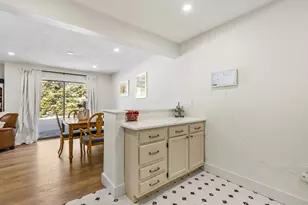 23 Tamarack Ln, Peabody, MA 01960 - Photo 12