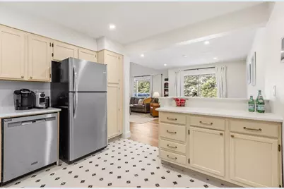 23 Tamarack Ln #23, Peabody, MA 01960 - Photo 14