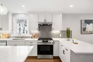 52 Lundberg St, Lowell, MA 01852 - Photo 10