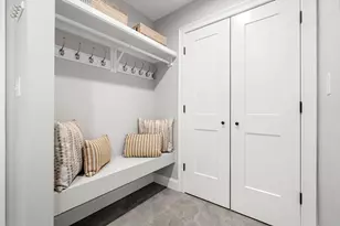 52 Lundberg St, Lowell, MA 01852 - Photo 16