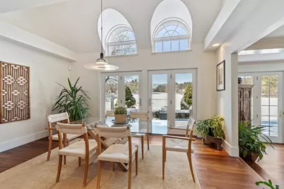 1409 Monument St, Concord, MA 01742 - Photo 6