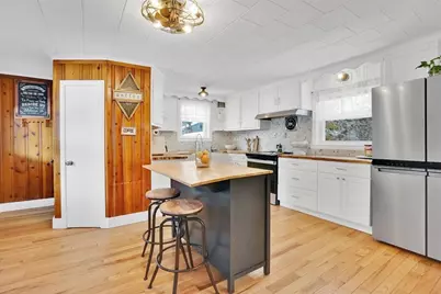 24 Clinton St, Ware, MA 01082 - Photo 8