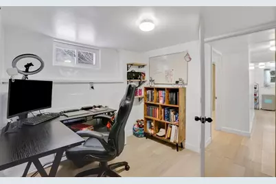 24 Clinton St, Ware, MA 01082 - Photo 34