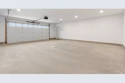 24 Bronson St, Fall River, MA 02721 - Photo 12