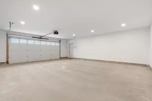 24 Bronson St, Fall River, MA 02721 - Photo 12