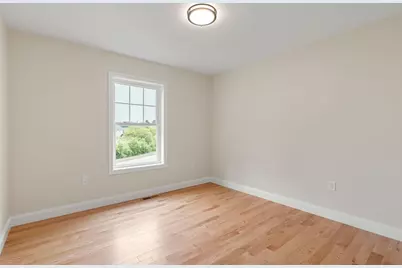 24 Bronson St, Fall River, MA 02721 - Photo 14