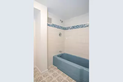 22 Prescott St, Leominster, MA 01453 - Photo 12