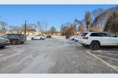 595 Pawtucket Blvd #4A, Lowell, MA 01854 - Photo 12