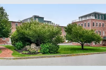 25 Cedar St #12, Amesbury, MA 01913 - Photo 30