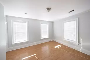 10 Sycamore, Worcester, MA 01608 - Photo 2