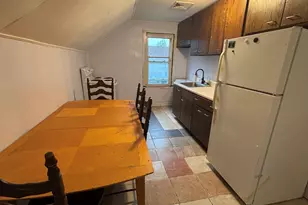 36 Washington St, Greenfield, MA 01301 - Photo 6