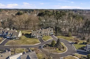 18 Winterberry Ln, Hanover, MA 02339 - Photo 2