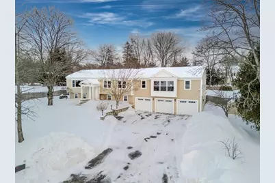 4 Richard Cir, Andover, MA 01810 - Photo 1