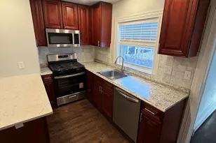 83 Chelsea, Boston, MA 02128 - Photo 2